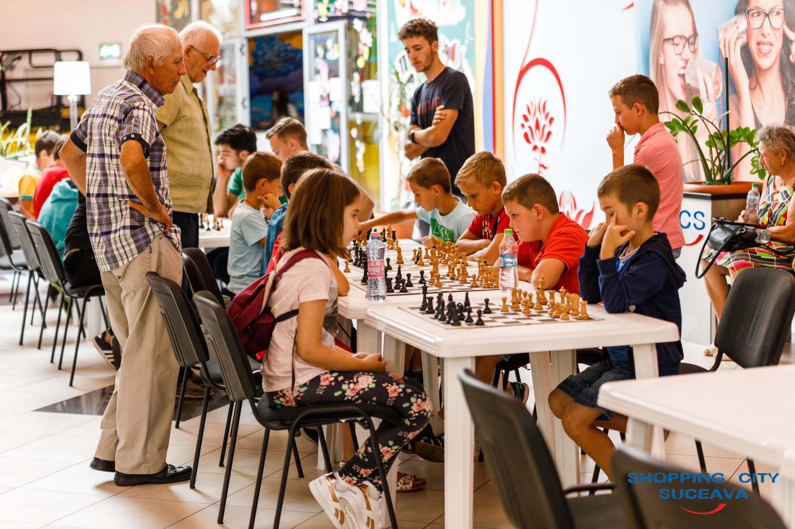 Concursuri de şah la Shopping City Suceava